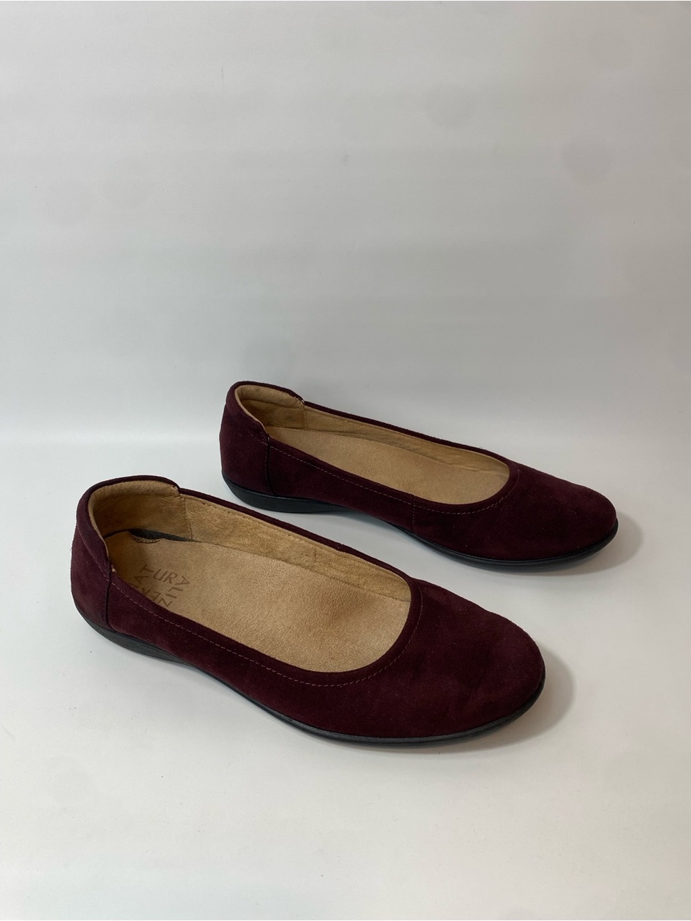 Naturalizer Flexy Women's Burgundy Suede Ballet Flats